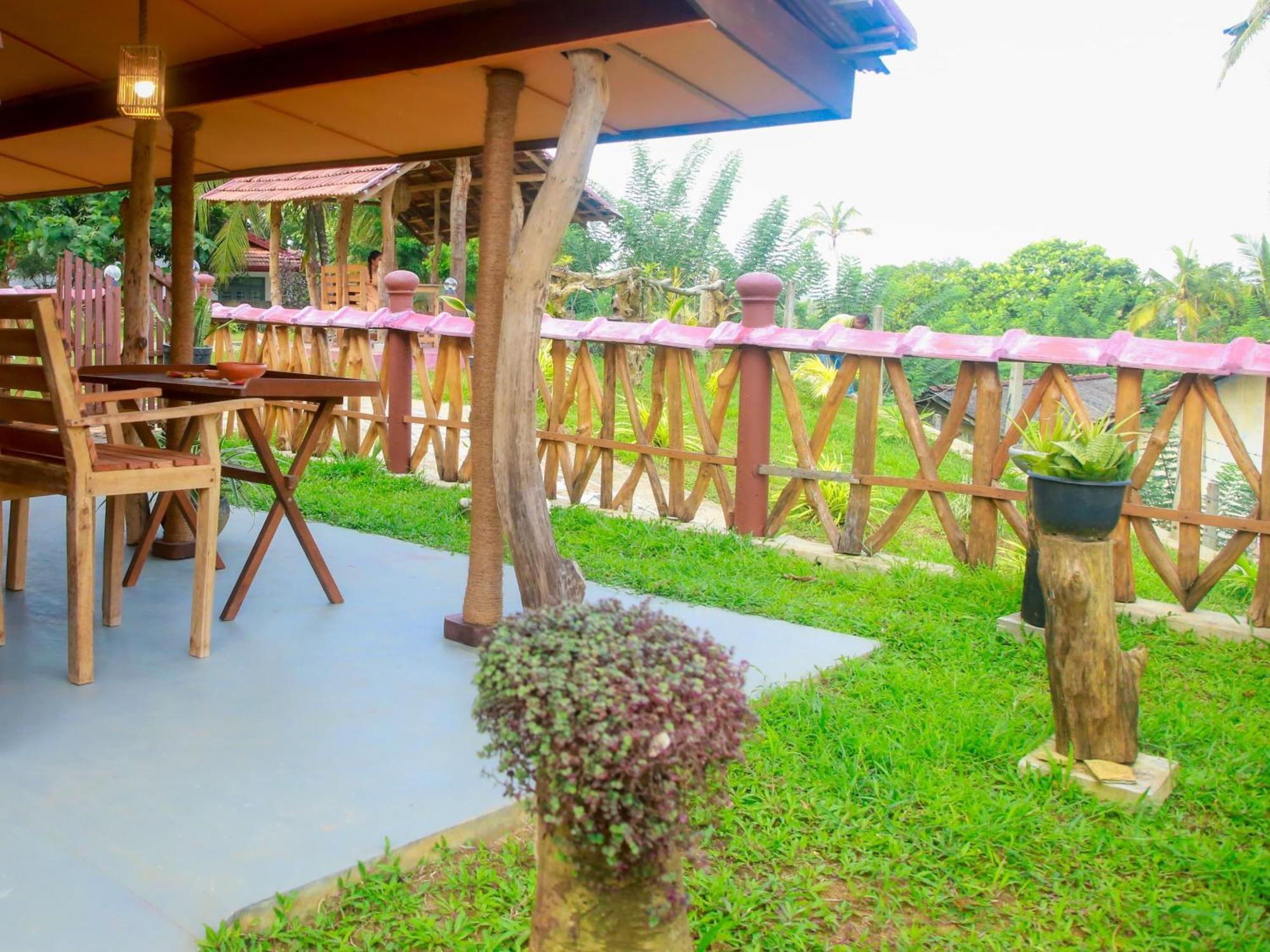 Blue Ocean Tree House Hiriketiya Villa Dikwella Ngoại thất bức ảnh