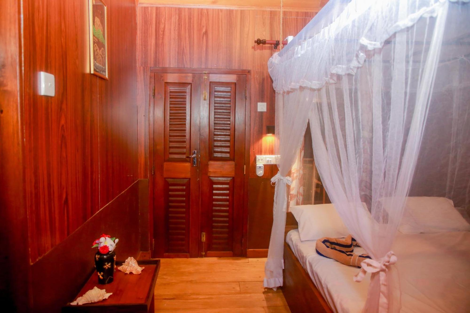 Blue Ocean Tree House Hiriketiya Villa Dikwella Ngoại thất bức ảnh